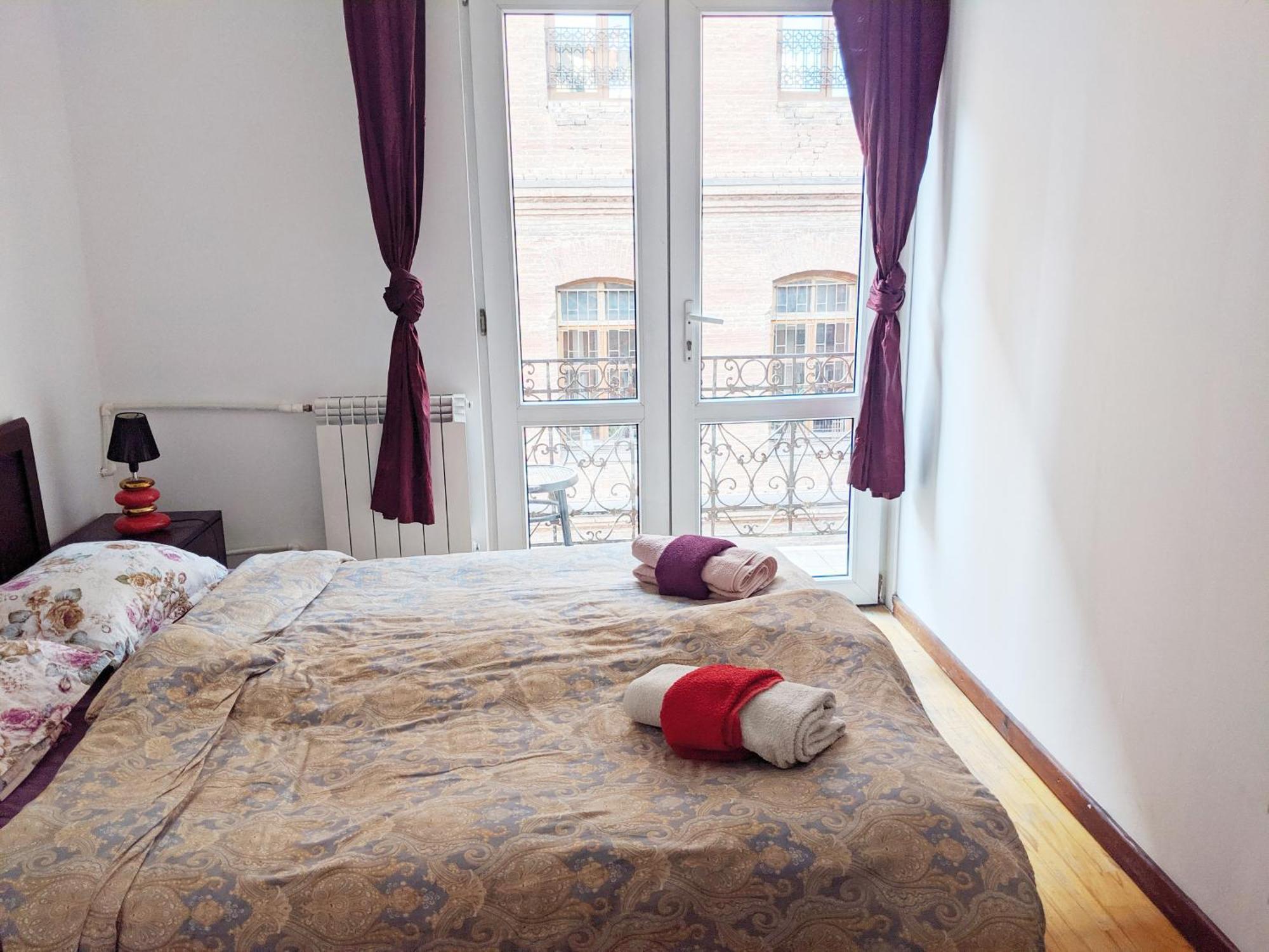 Albergue Diwan Tiflis Habitación foto