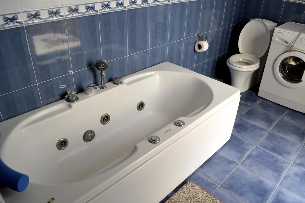 Albergue Diwan Tiflis Exterior foto