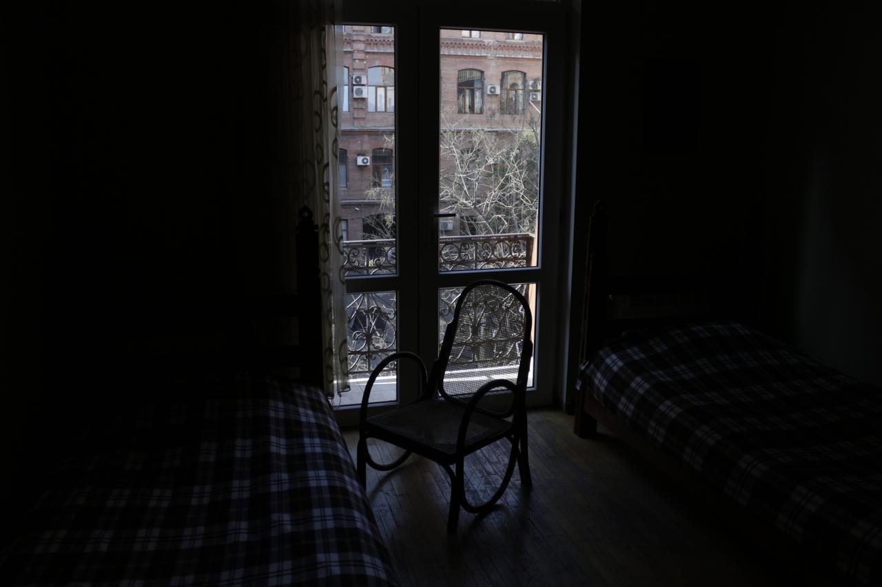 Albergue Diwan Tiflis Exterior foto